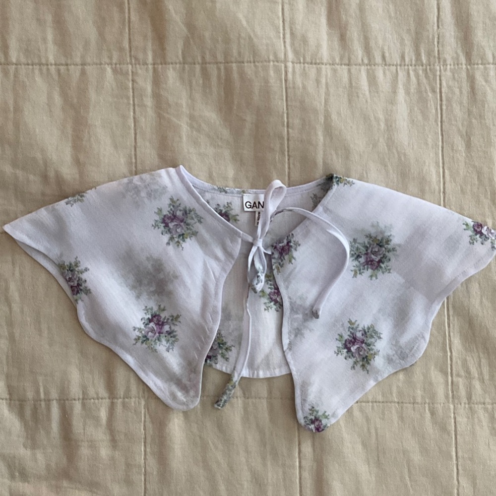 GANNI Floral Collar